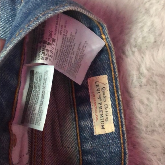 Levi wedgie shorts - Picture 7 of 8